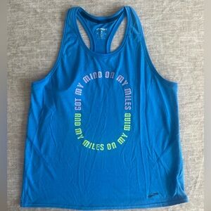 Brooks Distance Tank